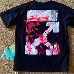 Off-White black tshirt with tags and ziplock bag very good condition